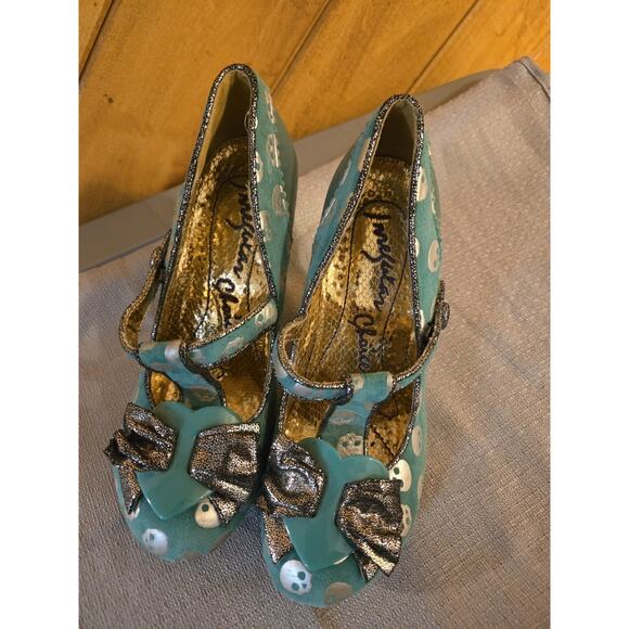 Irregular Choice Heart Skull Heels Sz 7.5 Teal Silver Suede Snap Buttom - Picture 2 of 10